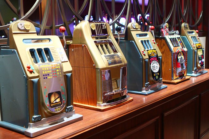what are old slot machines worth