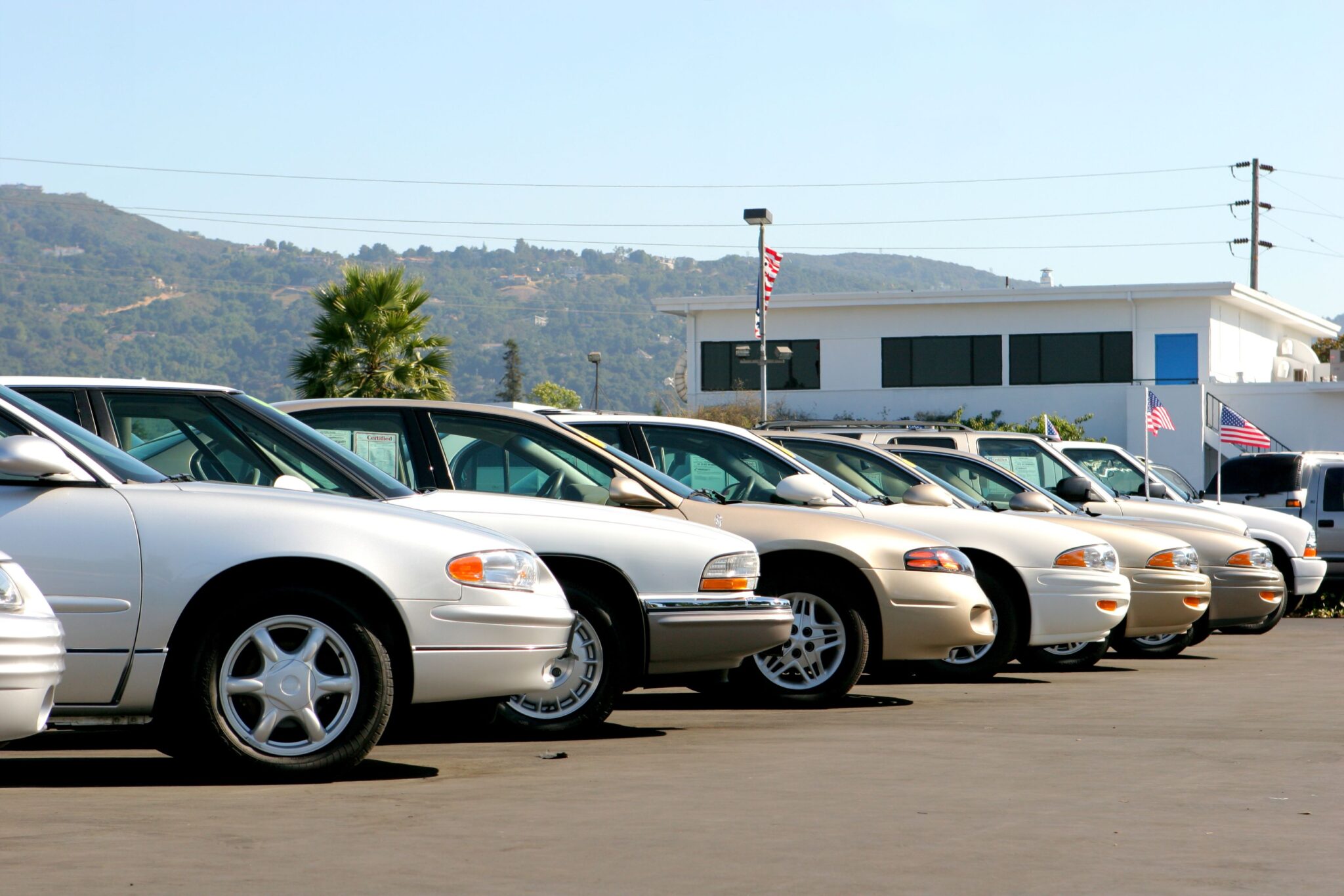 the-art-of-securing-the-best-used-car-finance-rates-2023-california